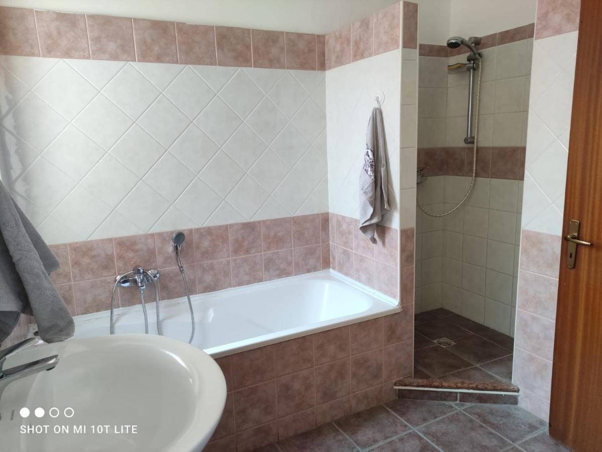 Casa Vacanza Riviera Dei Saraceni Требизаче Екстериор снимка
